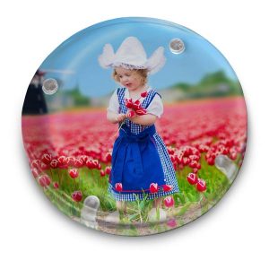 Create a beautiful photo paperweight for your desk with a picture