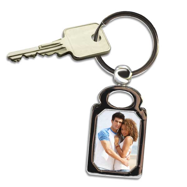 Add your own photo and create a beautiful rectangle picture key chain