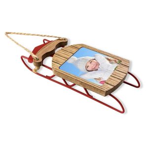 Create a beautiful sled photo ornament with a photo and twine hanger